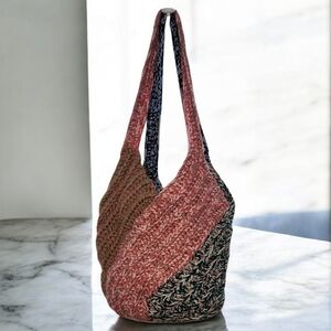 Elegant Multicolor Crochet Shoulder Bag